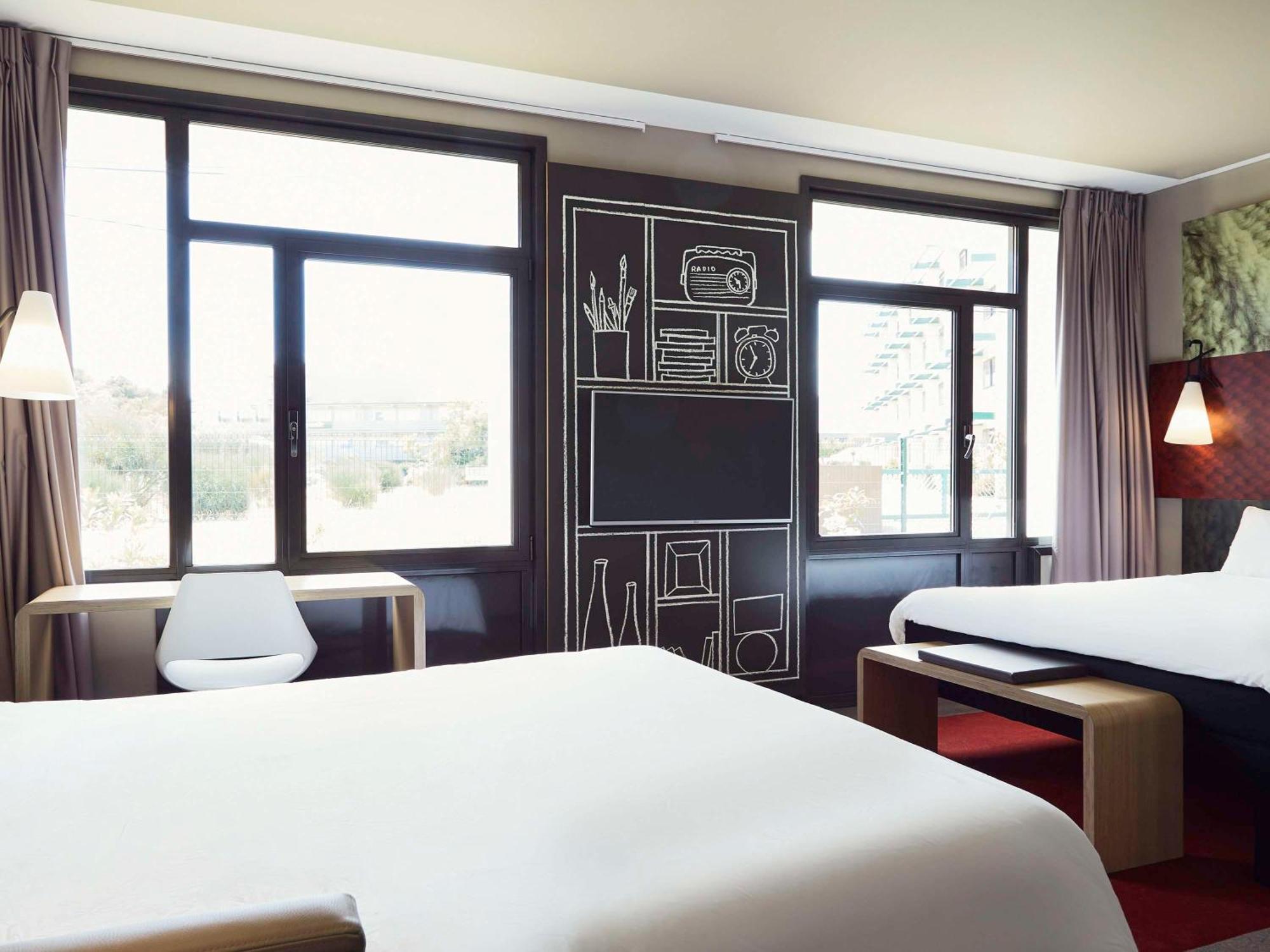 Ibis Toulon La Seyne Sur Mer Exterior photo