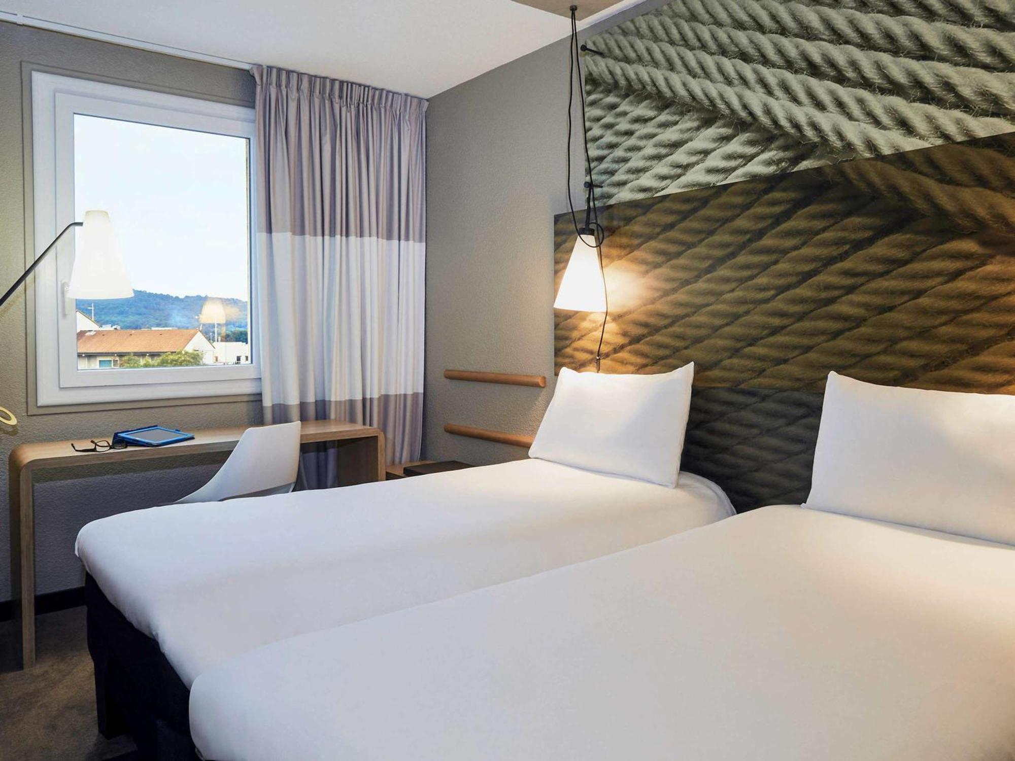 Ibis Toulon La Seyne Sur Mer Exterior photo