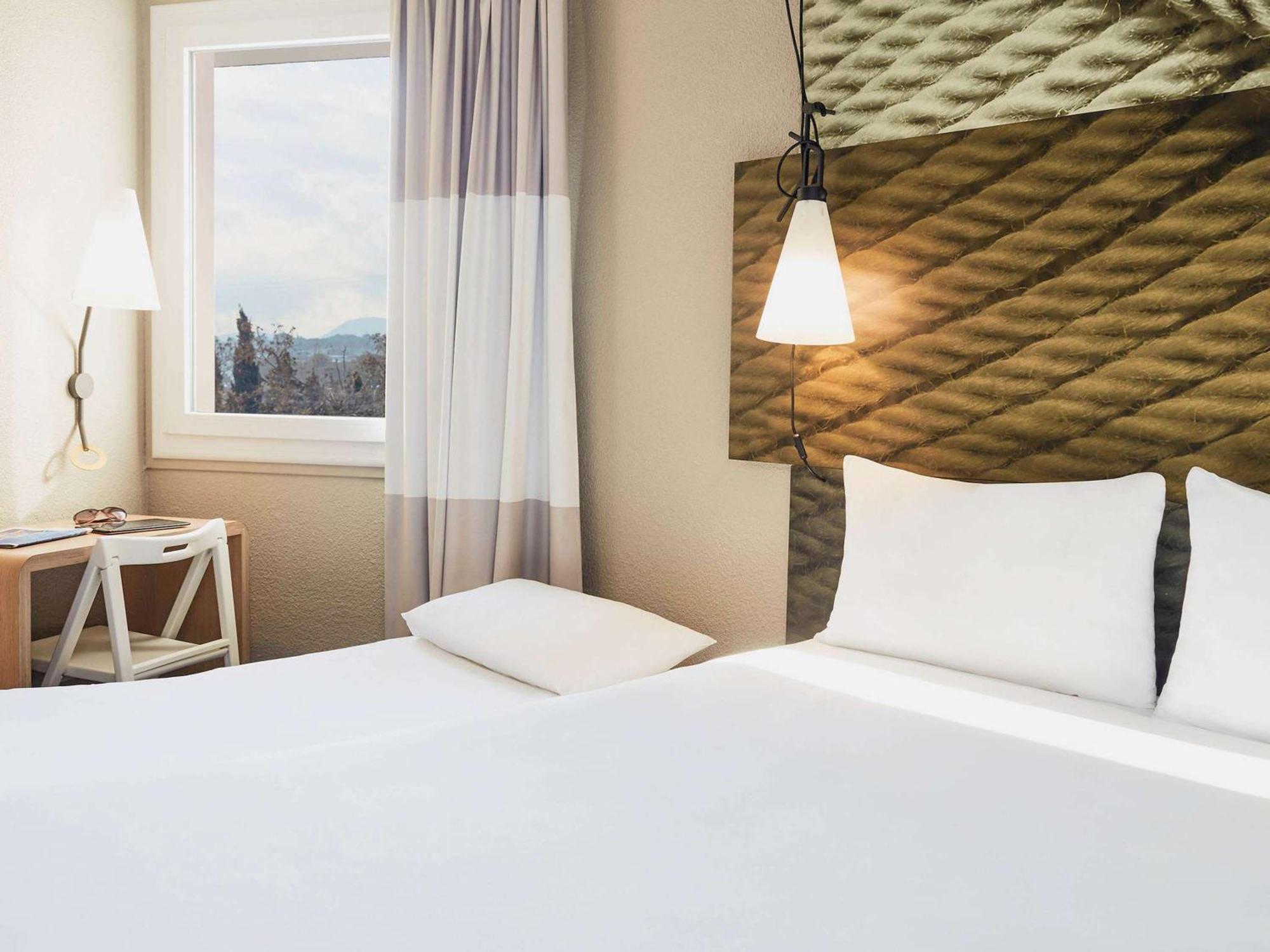 Ibis Toulon La Seyne Sur Mer Exterior photo
