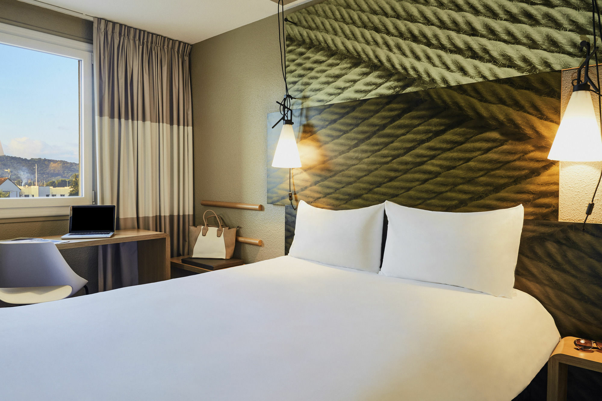 Ibis Toulon La Seyne Sur Mer Exterior photo